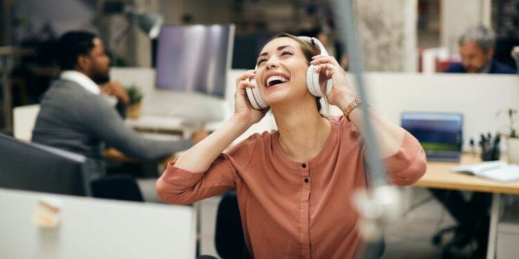 Casti clasice Over-Ear - modele de top
