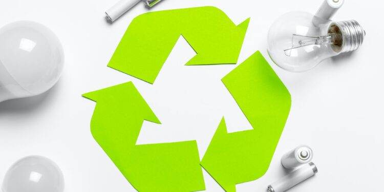 Inovatii in energie verde - cum putem salva planeta folosind stiinta
